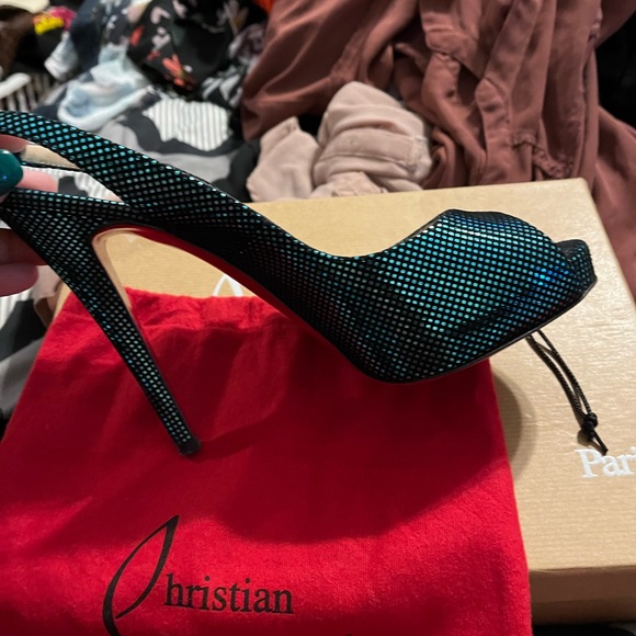 Like New - Picture 8 of 9